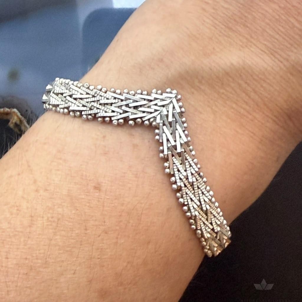 Vintage Sterling Silver 7" Fashion V Shape Link Bracelet For Women, Made in Mexico