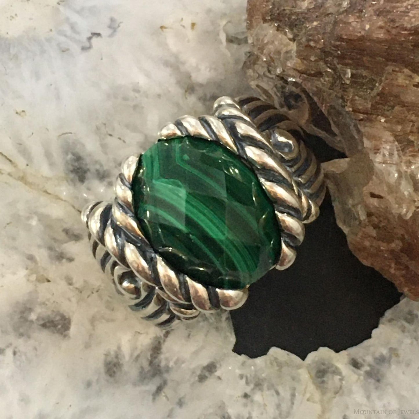 Carolyn Pollack Vintage Sterling Silver Oval Faceted Malachite Shield Ring For Women