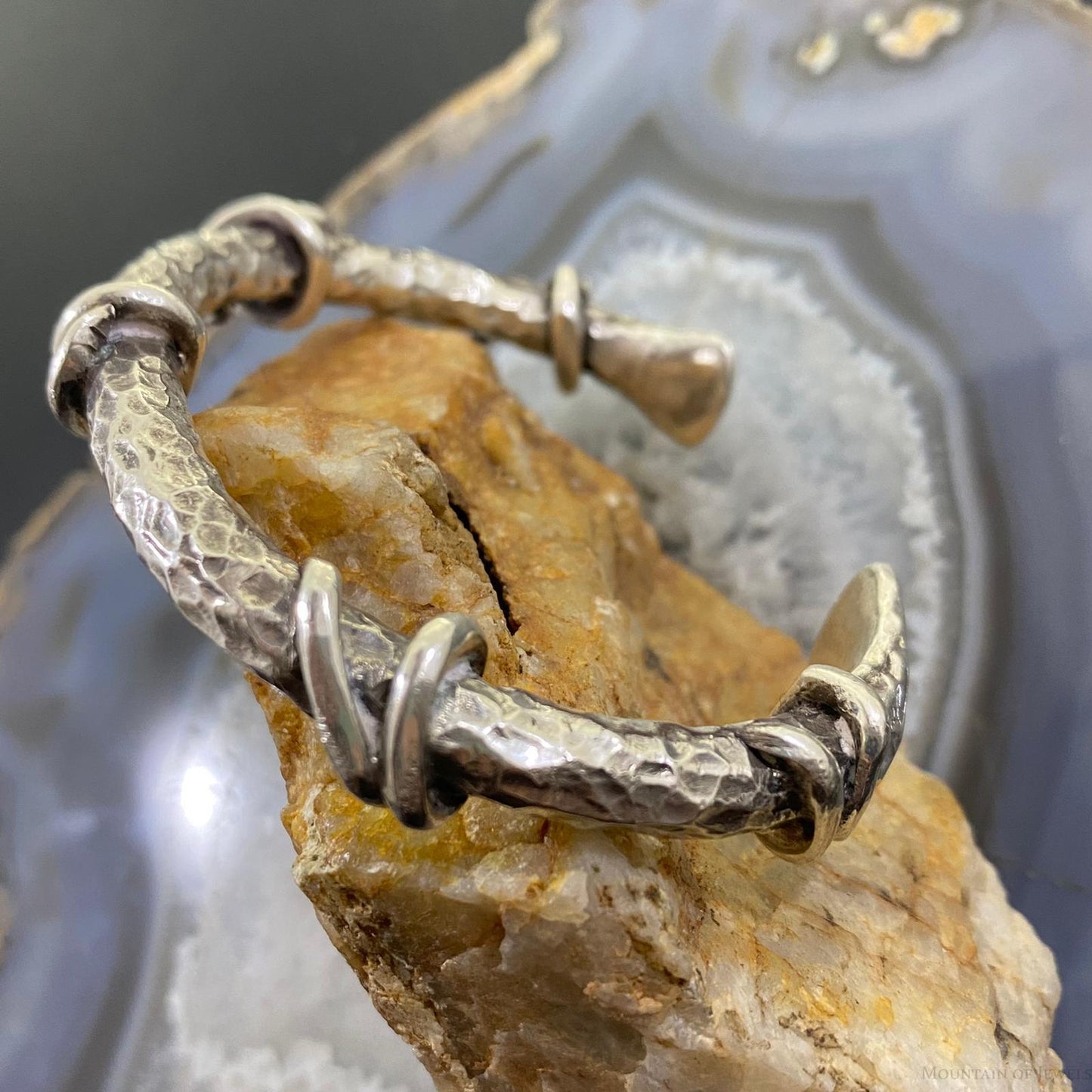 Vintage Native American Silver Unique Hammered Rounded Solid Unisex Bracelet