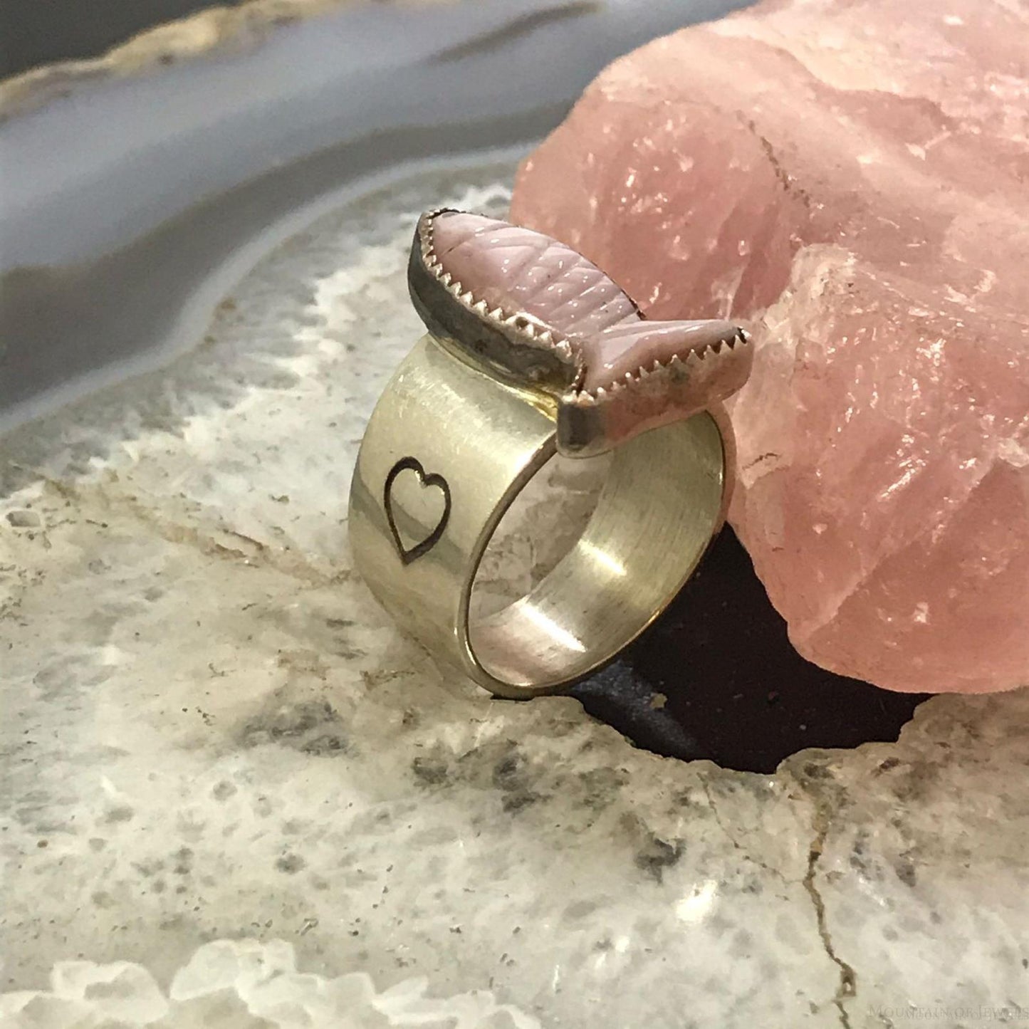 Carolyn Pollack Sterling Silver Carved Pink Mother of Pearl Fish Ring Size 6.75 For Women