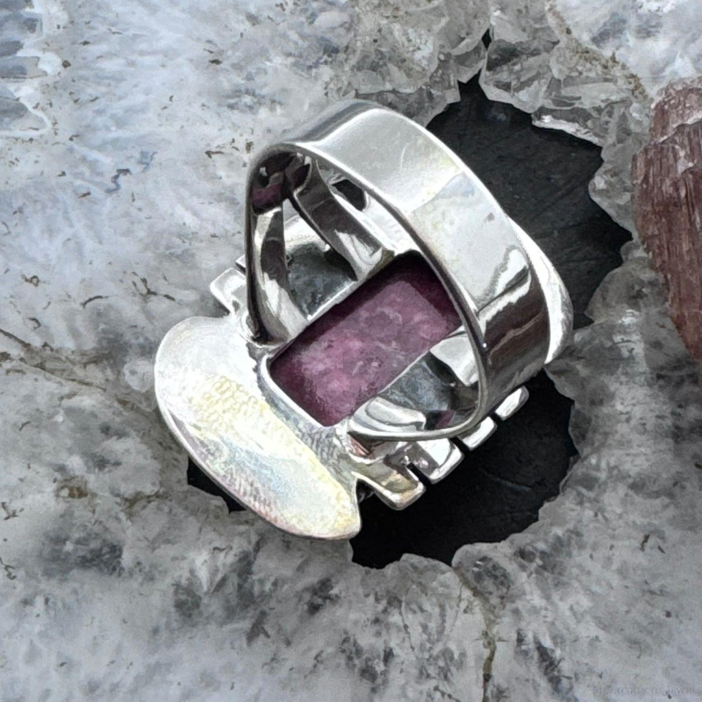 Sterling Silver Southwestern Style Rectangle Thulite Decorated Ring Size 9.5 For Women