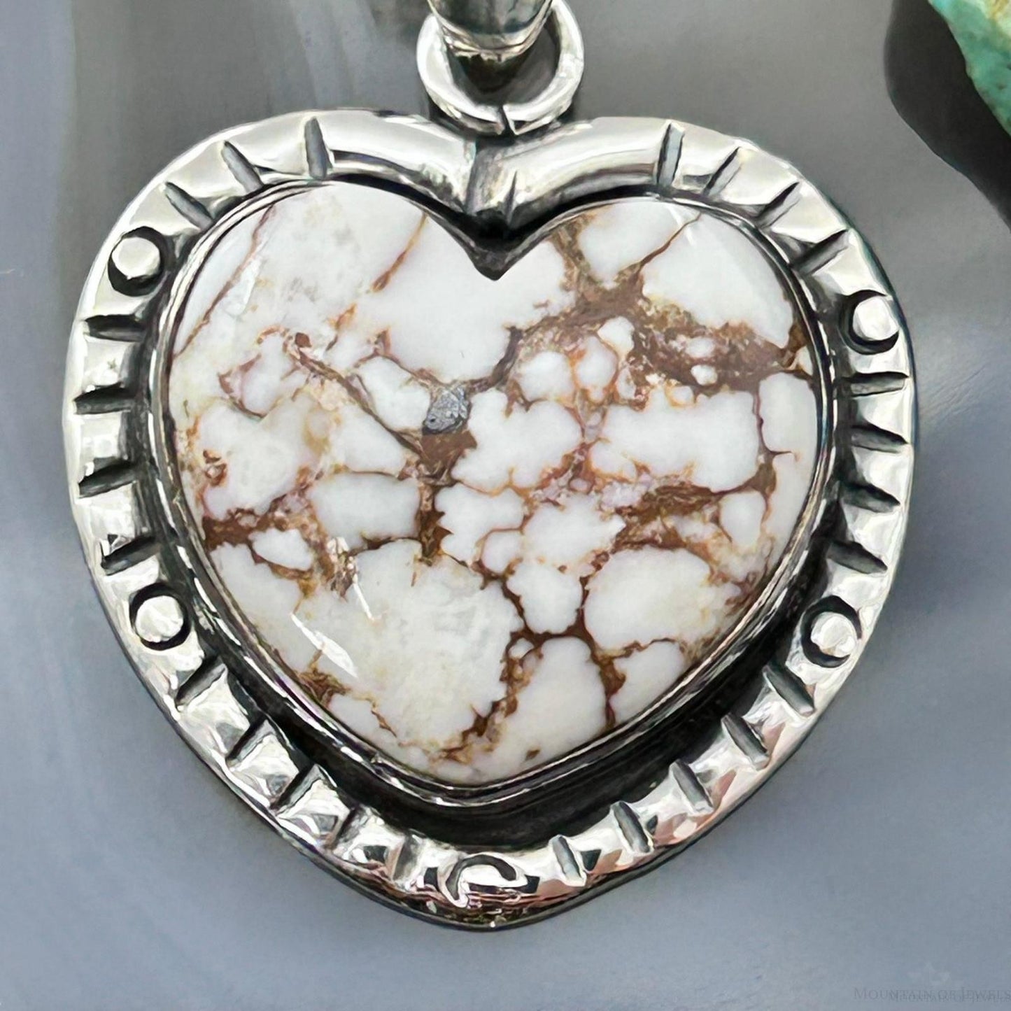 Sterling Silver Southwestern Style Wild Horse Decorated Heart Pendant For Women #2