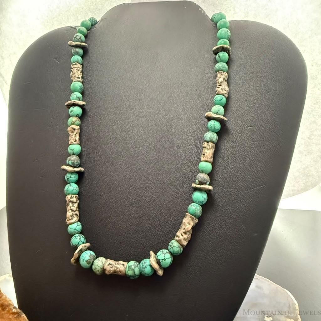 Vintage Southwestern Turquoise Beads&Chunky Silver Beads 17" Necklace For Women