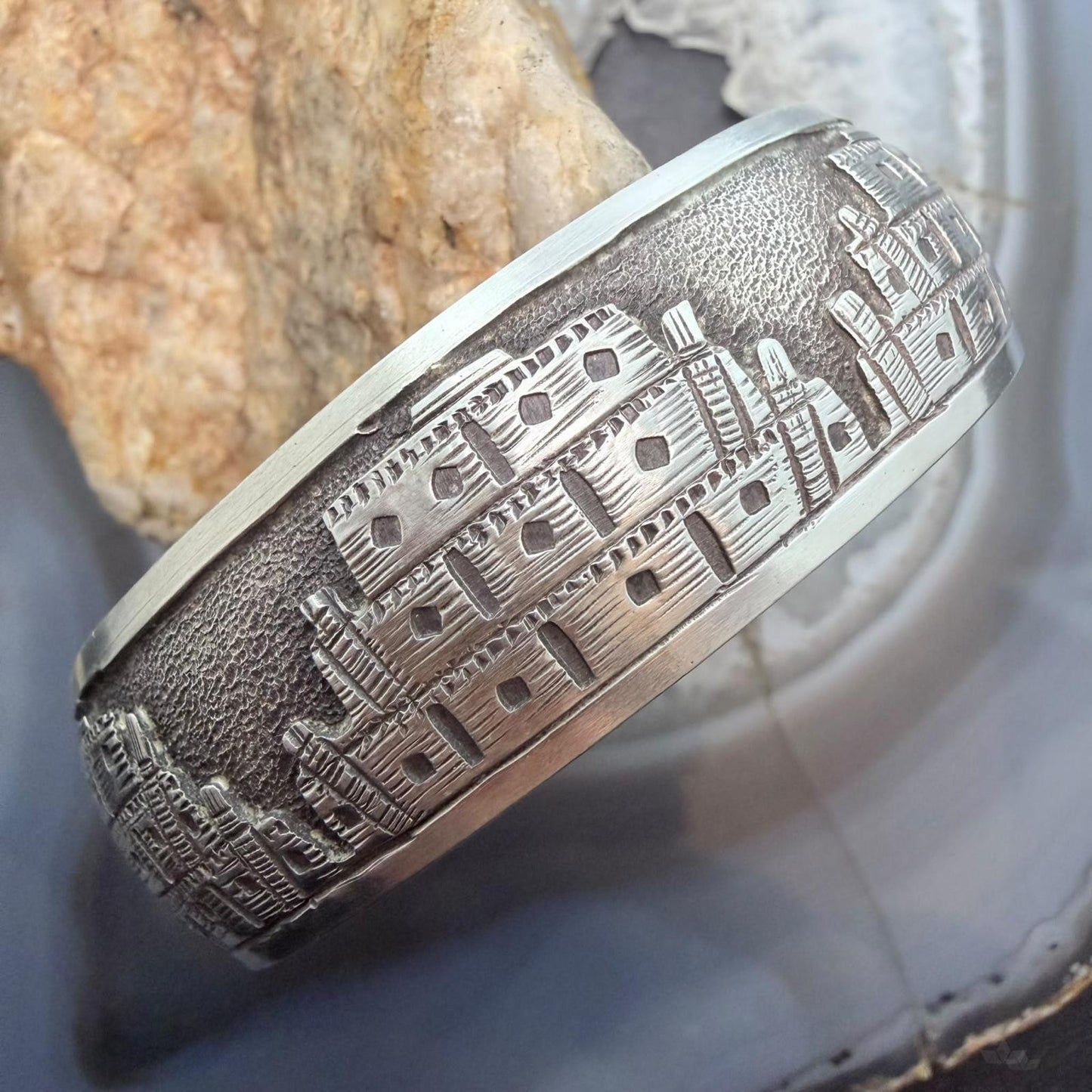 Alex Becenti Native American Sterling Silver Taos Pueblo Storyteller Unisex Cuff