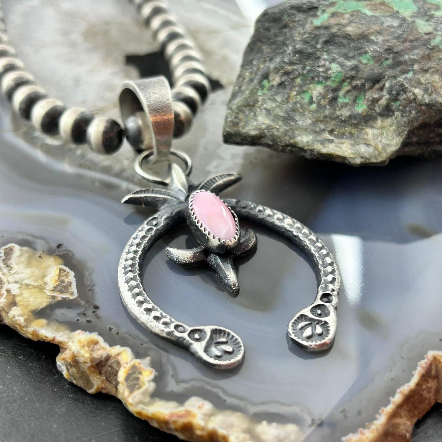 Eva & Linberg Billah Native American Sterling Silver Pink Conch Naja Pendant For Women