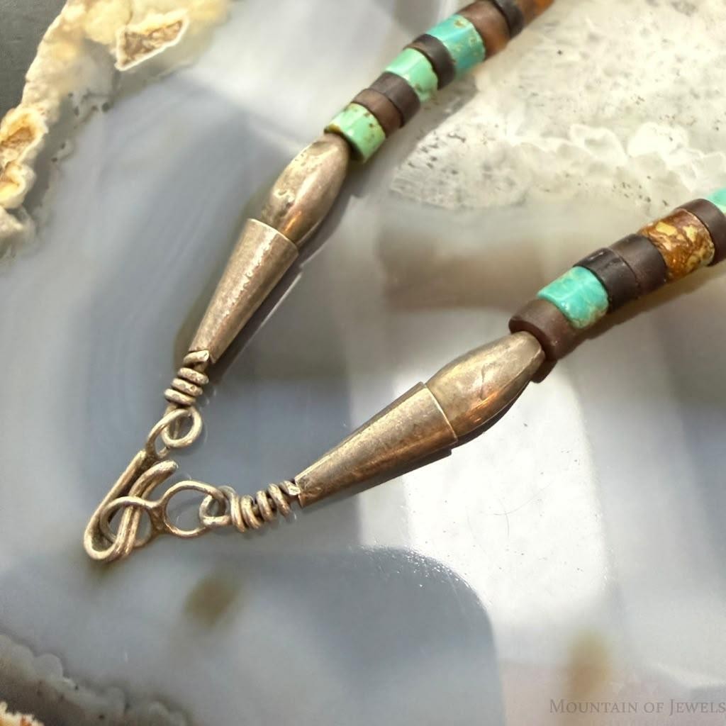 Vintage Native American Heishi Shell and Turquoise Beads 16" Necklace For Women