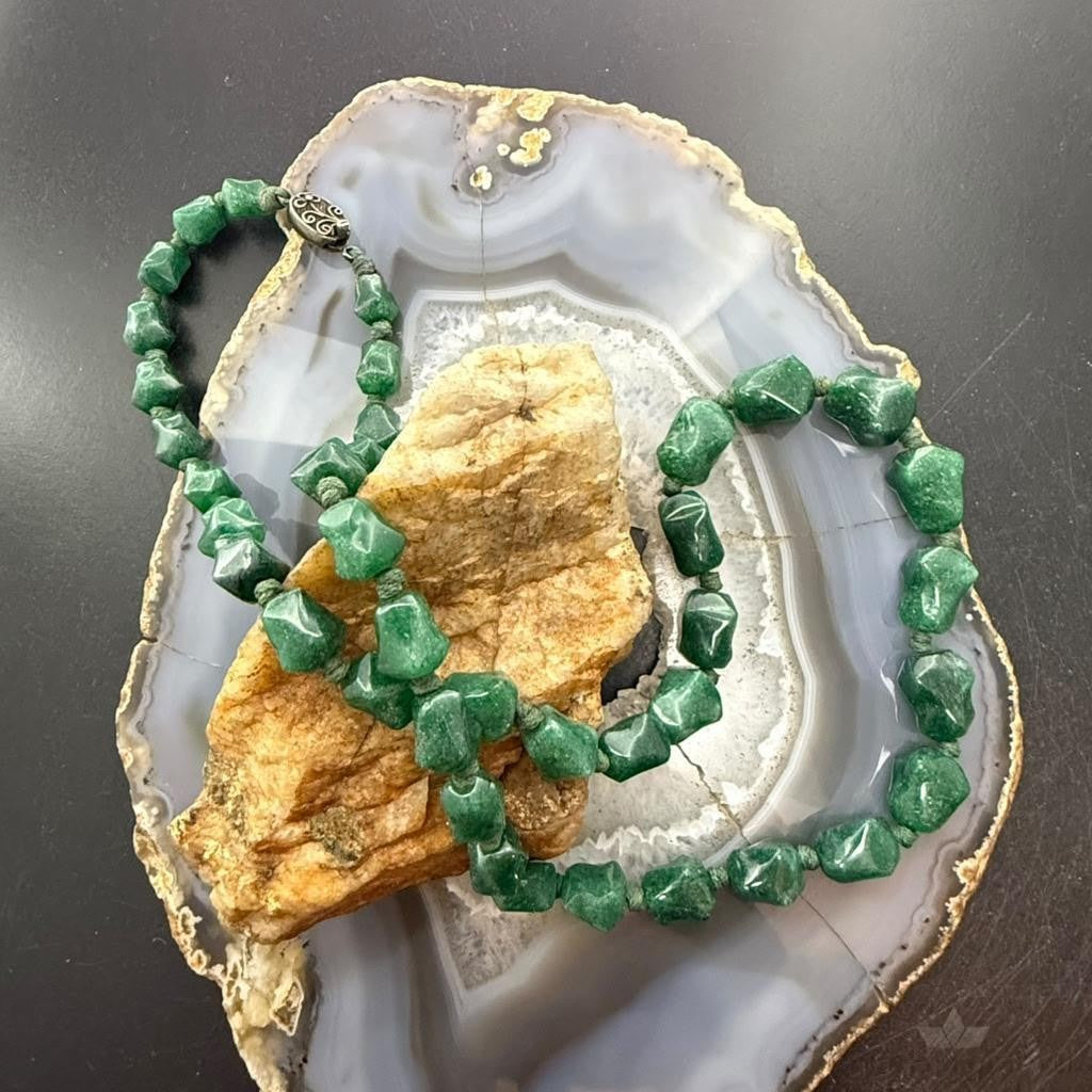 Vintage Sterling Silver  Knobby Shaped Aventurine Beaded Strung 22" Necklace For Women
