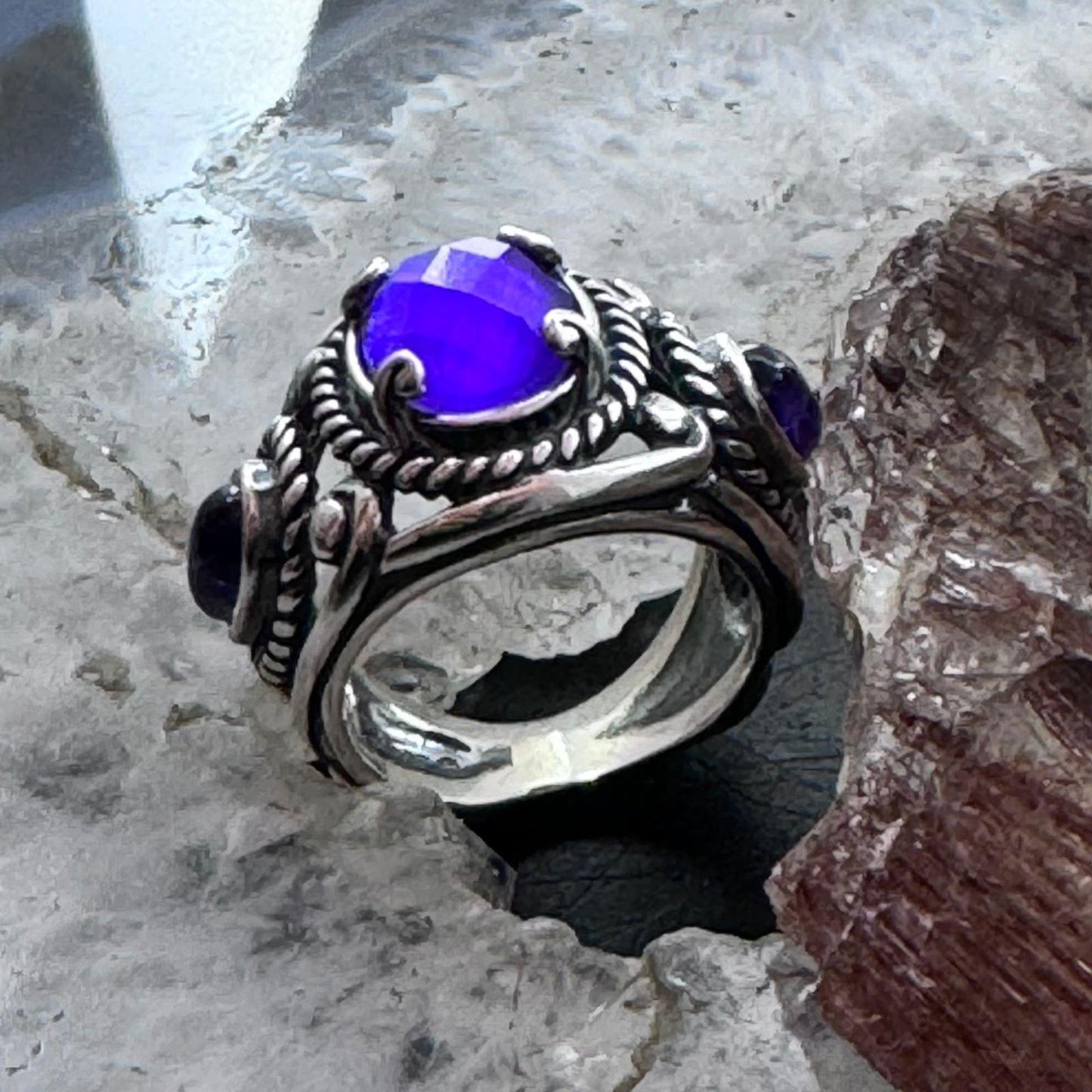 Carolyn Pollack Sterling Silver 3 Amethyst Decorated Doublet Ring Size 5 For Women