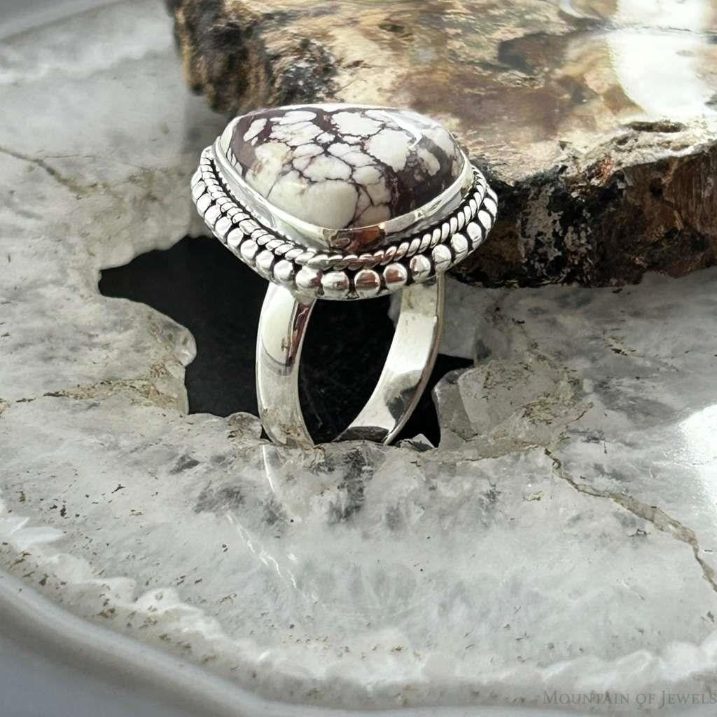 Sterling Silver Southwestern Style Teardrop Wild Horse Decorated Ring Size 7 For Women