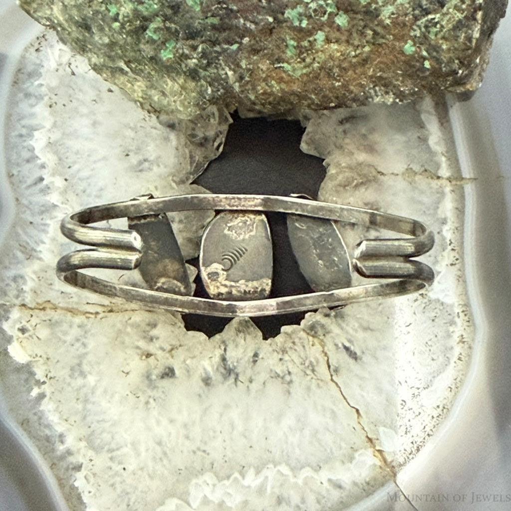 Vintage Native American Silver Leaf & Turquoise Split Shank Bracelet For Women