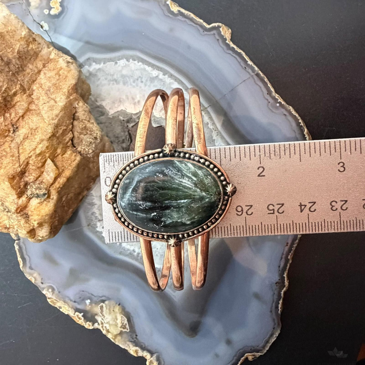 Copper Southwestern Style Oval Serpentine Decorated Bracelet For Women