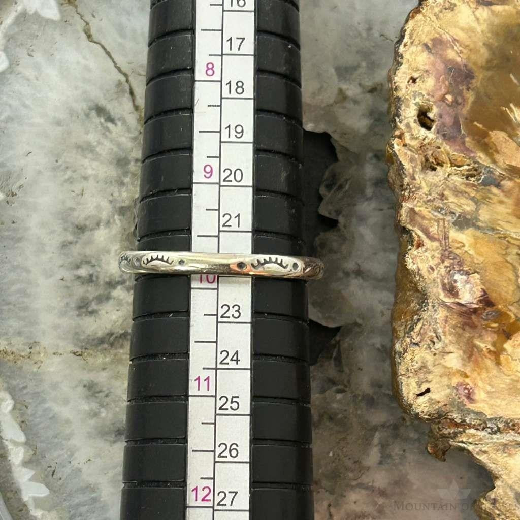 Carolyn Pollack Sterling Silver Rounded Peridot Slim Decorated Ring For Women