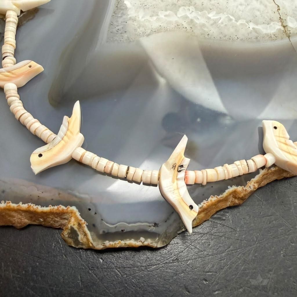 Vintage Native American Heishi Beads & 16 Carved Shell Birds Necklace For Women