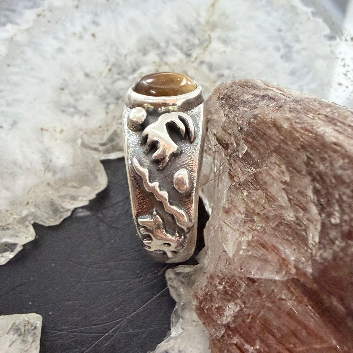 Jody Naranjo Vintage Sterling Silver Tiger's Eye Petroglyph Ring Size 8 For Women