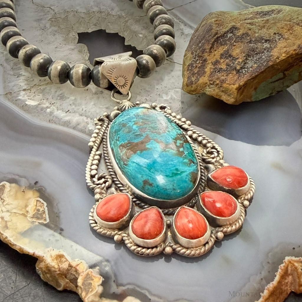 Sterling Silver Southwestern Style Oval Shattuckite & Spiny Oyster Decorated Pendant For Women