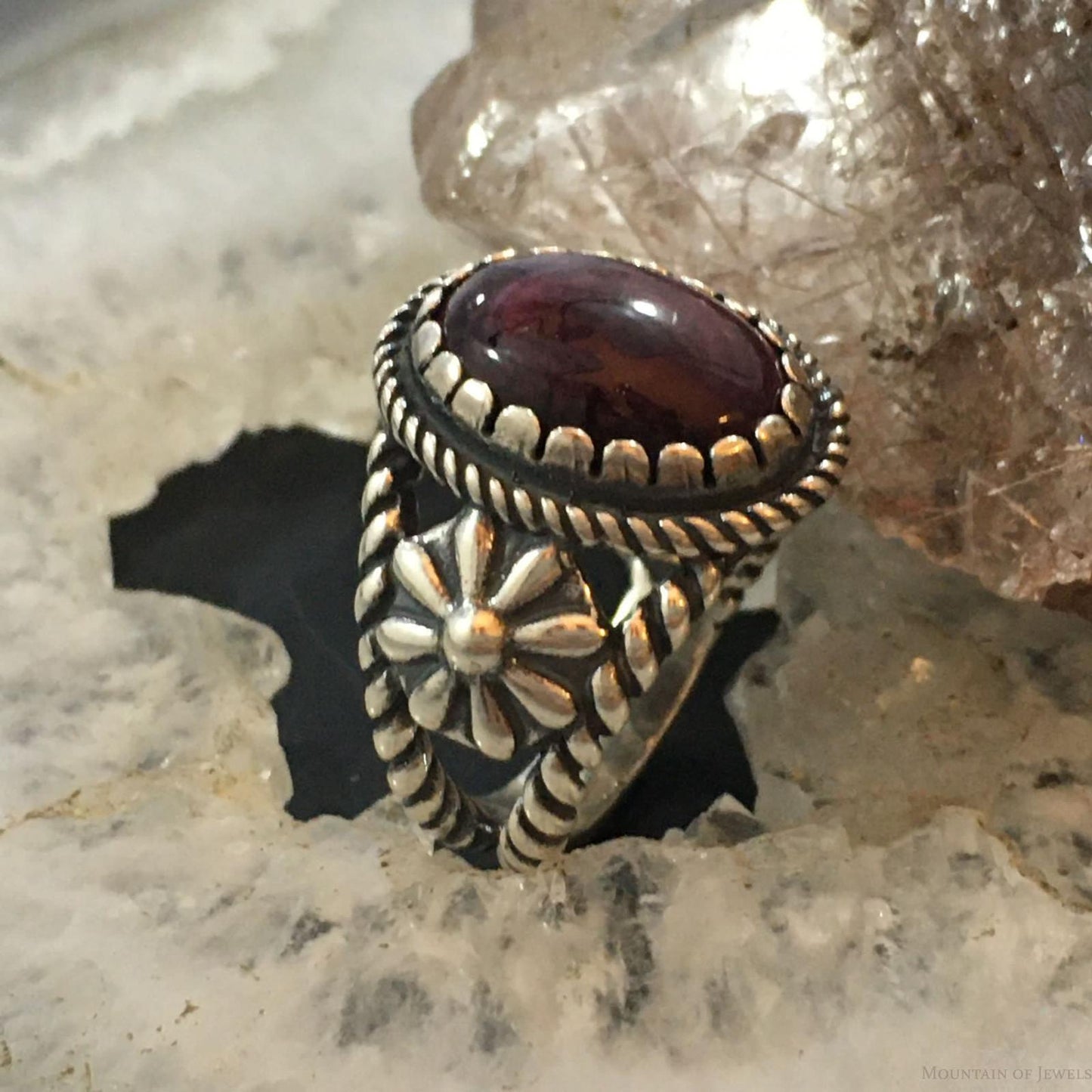 Carolyn Pollack Vintage Southwestern Style Sterling Silver Oval Purple Spiny Oyster Decorated Ring