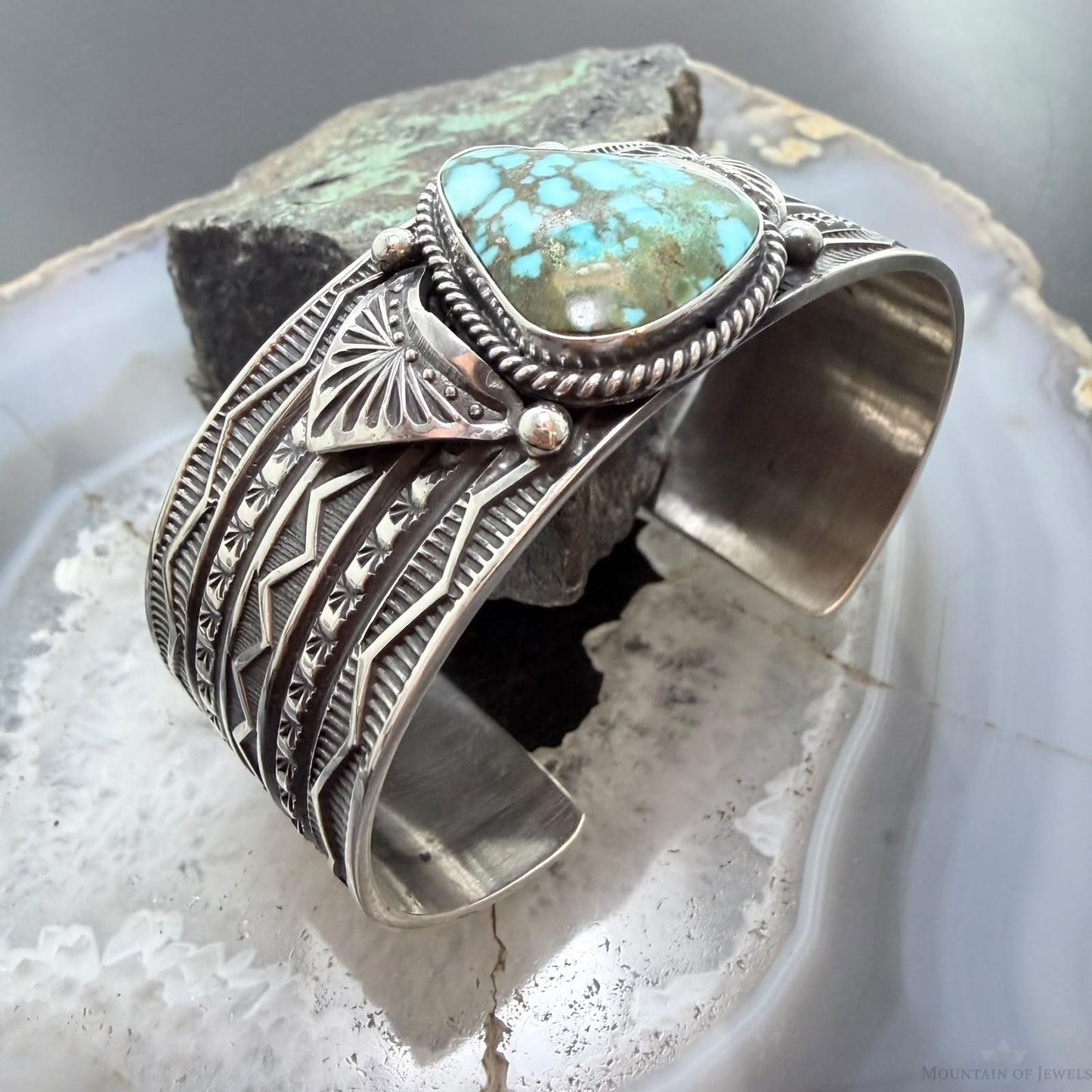 Sunshine Reeves Native American Sterling Silver High Grade Kingman Turquise Unisex Cuff