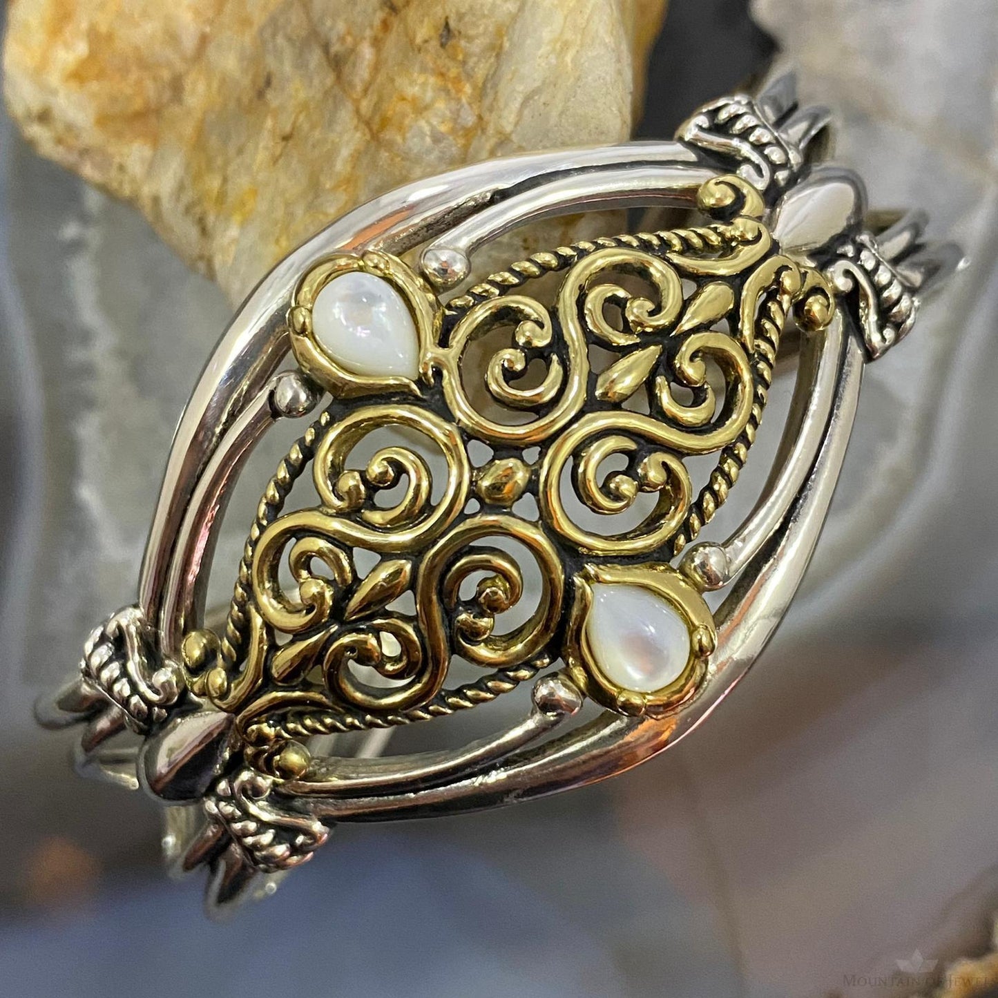 Carolyn Pollack Sterling Silver & Brass 2 Mother of Pearl Decorated Bracelet For Women.