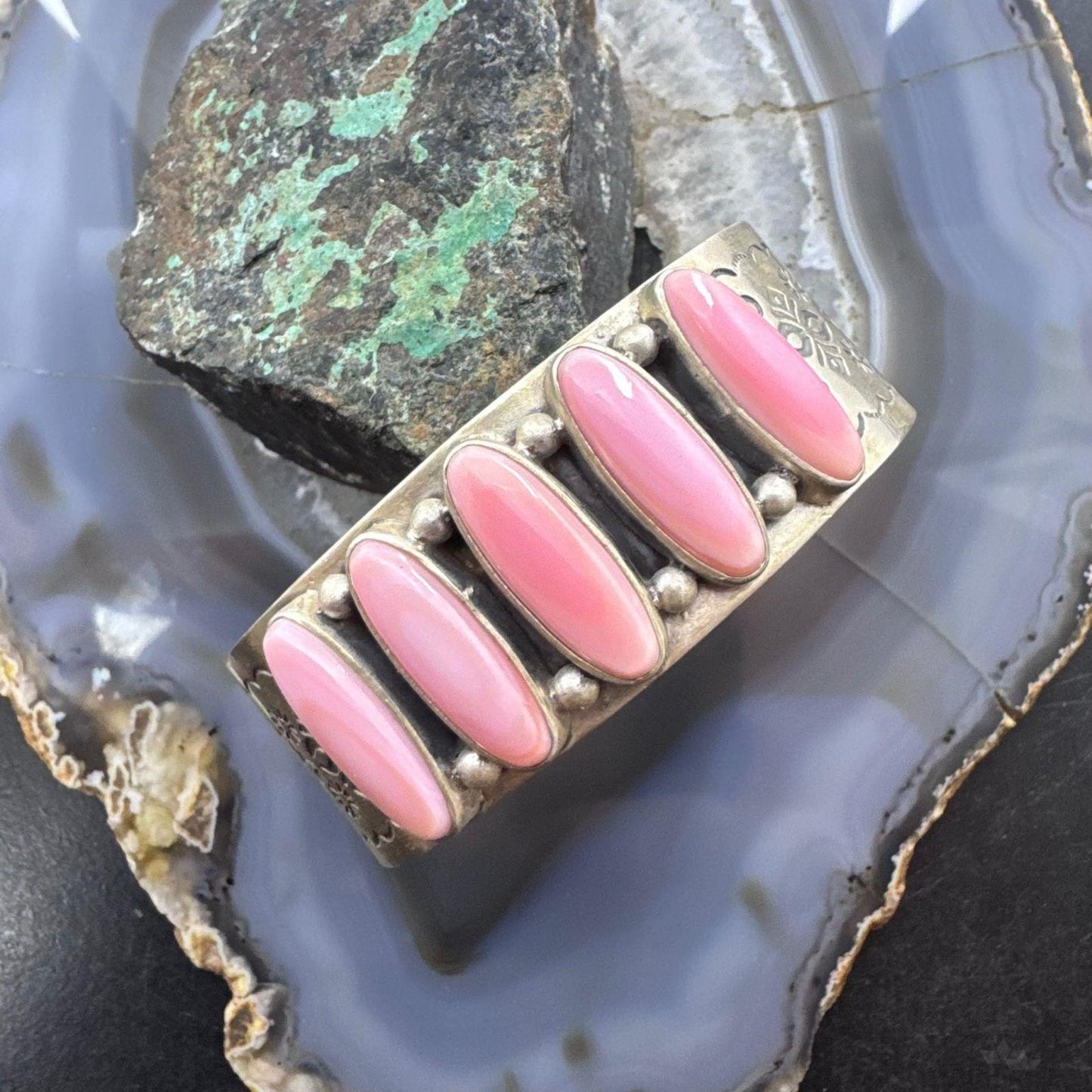 Native Americn Sterling Silver Elongated Pink Conch Single Row Bracelet For Women