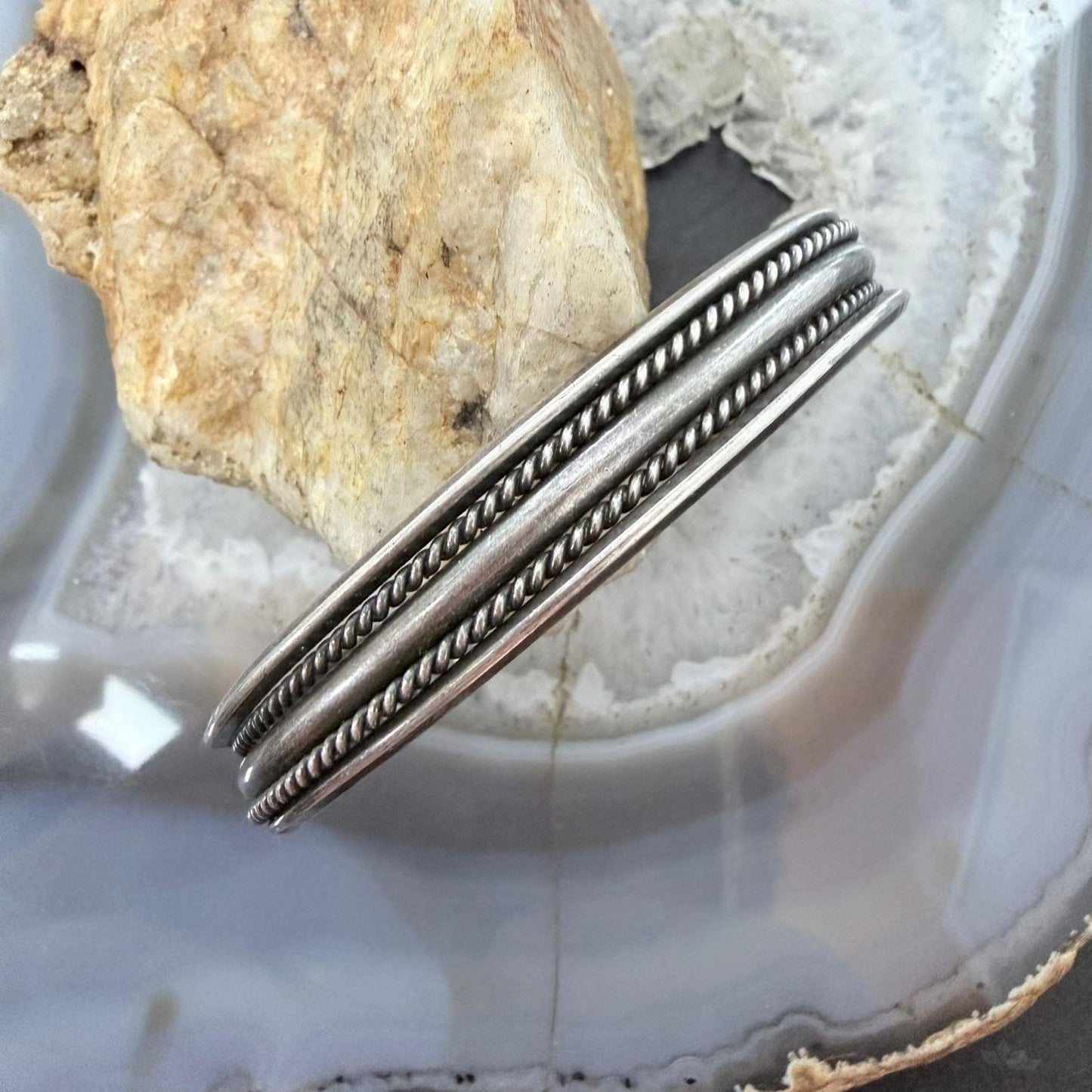 Tahe Vintage Native American Sterling Silver Stripes & Rope Bracelet For Women
