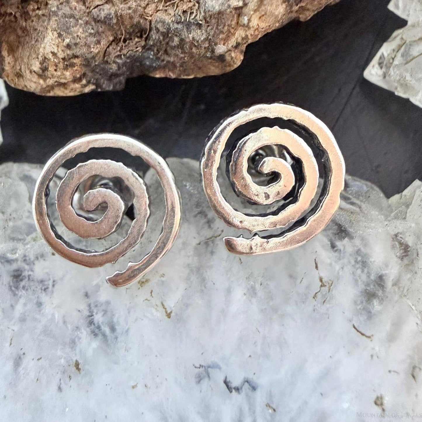 Native American Sterling Silver Swirl Circle of Life Stud Earrings For Women