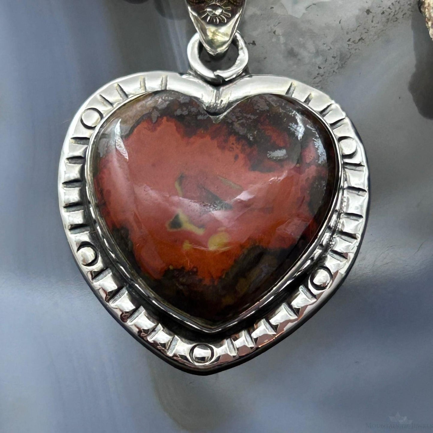 Sterling Silver Southwestern Style Seam Agate Heart Decorated Pendant For Women #1