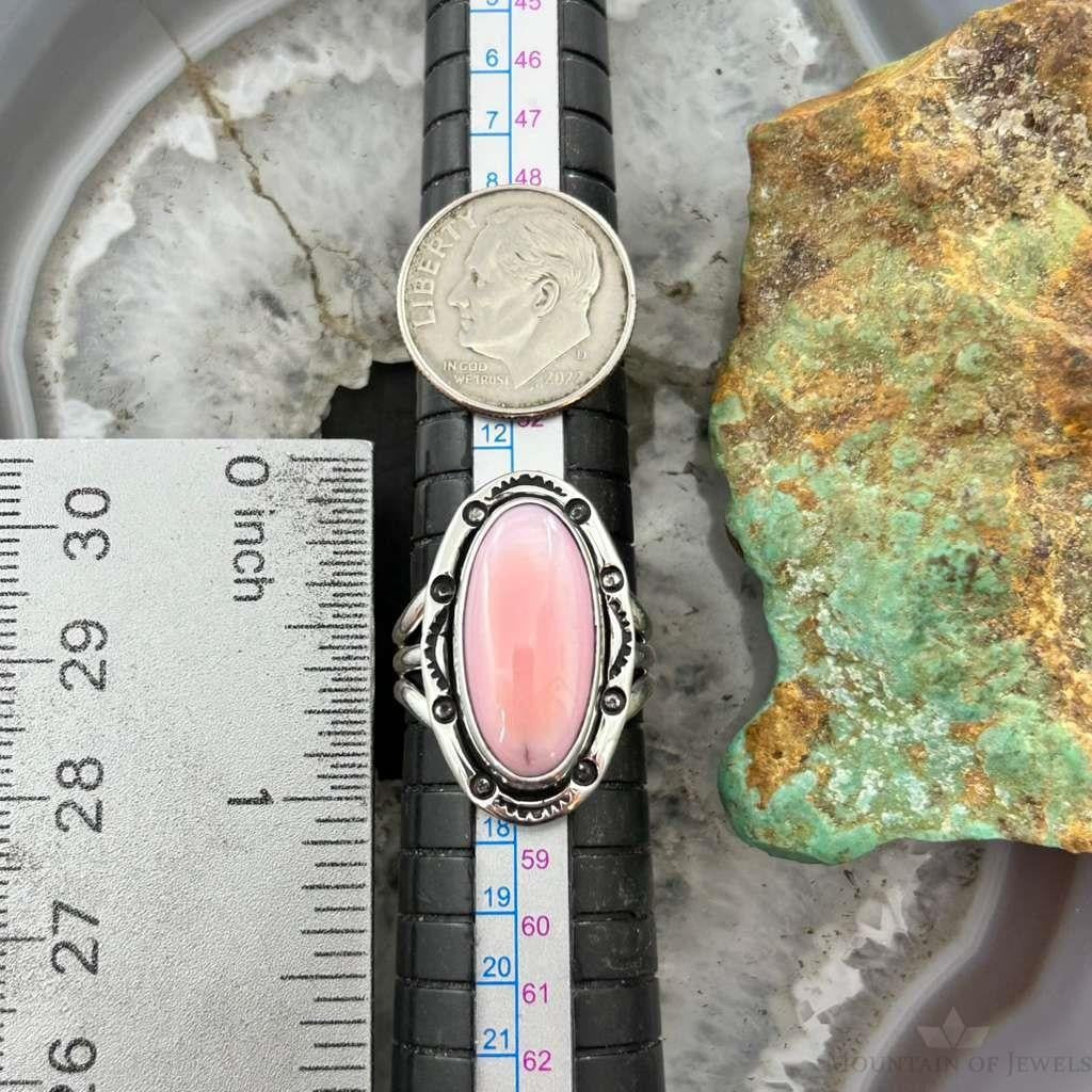 Native American Sterling Silver Oval Pink Conch Decorated Ring Size 7.75 For Women