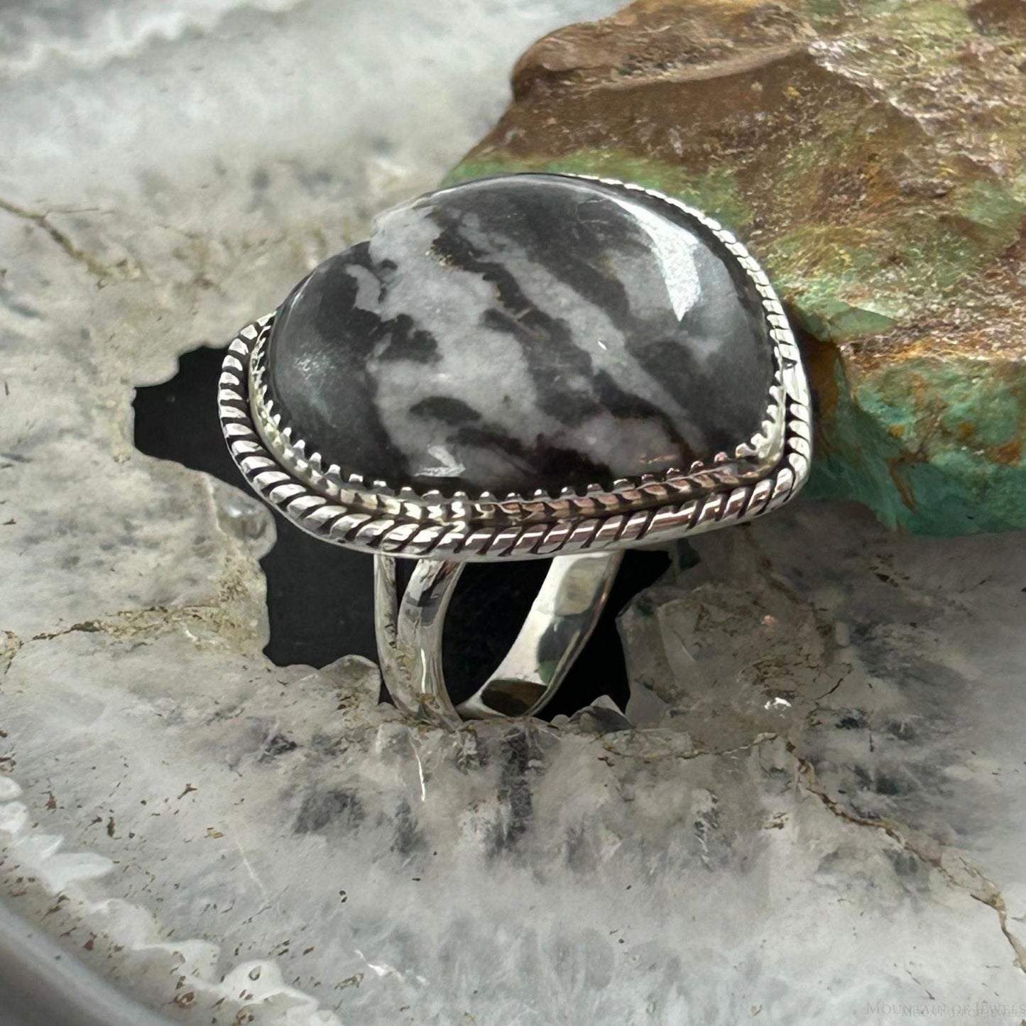 Sterling Silver Southwestern Style White Buffalo Heart Shape Ring Size 8 For Women