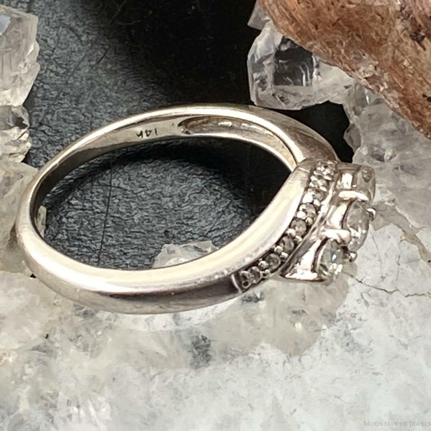 14K White Gold Diamonds Ring Size 7.5 For Bridal