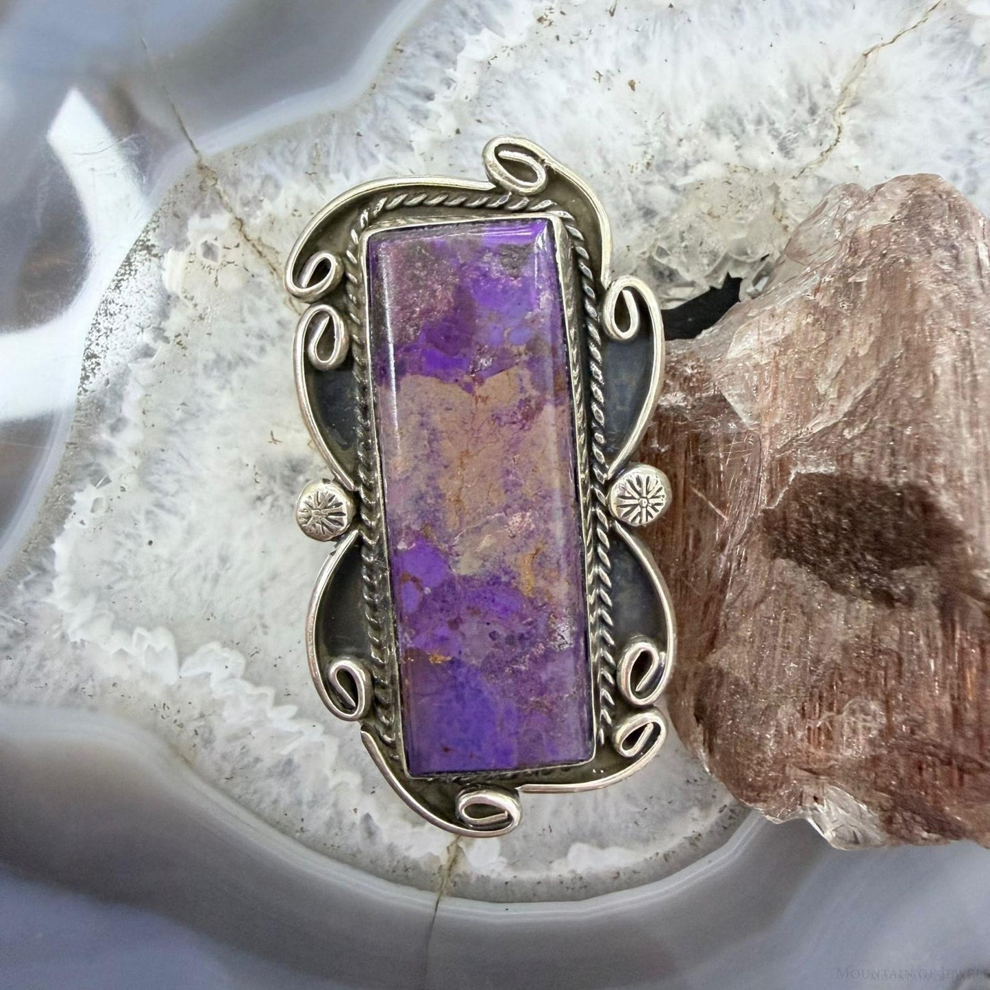 Gilbert Nez Native American Sterling Silver Large Purple Daliah Ring Size 7.75 For Women