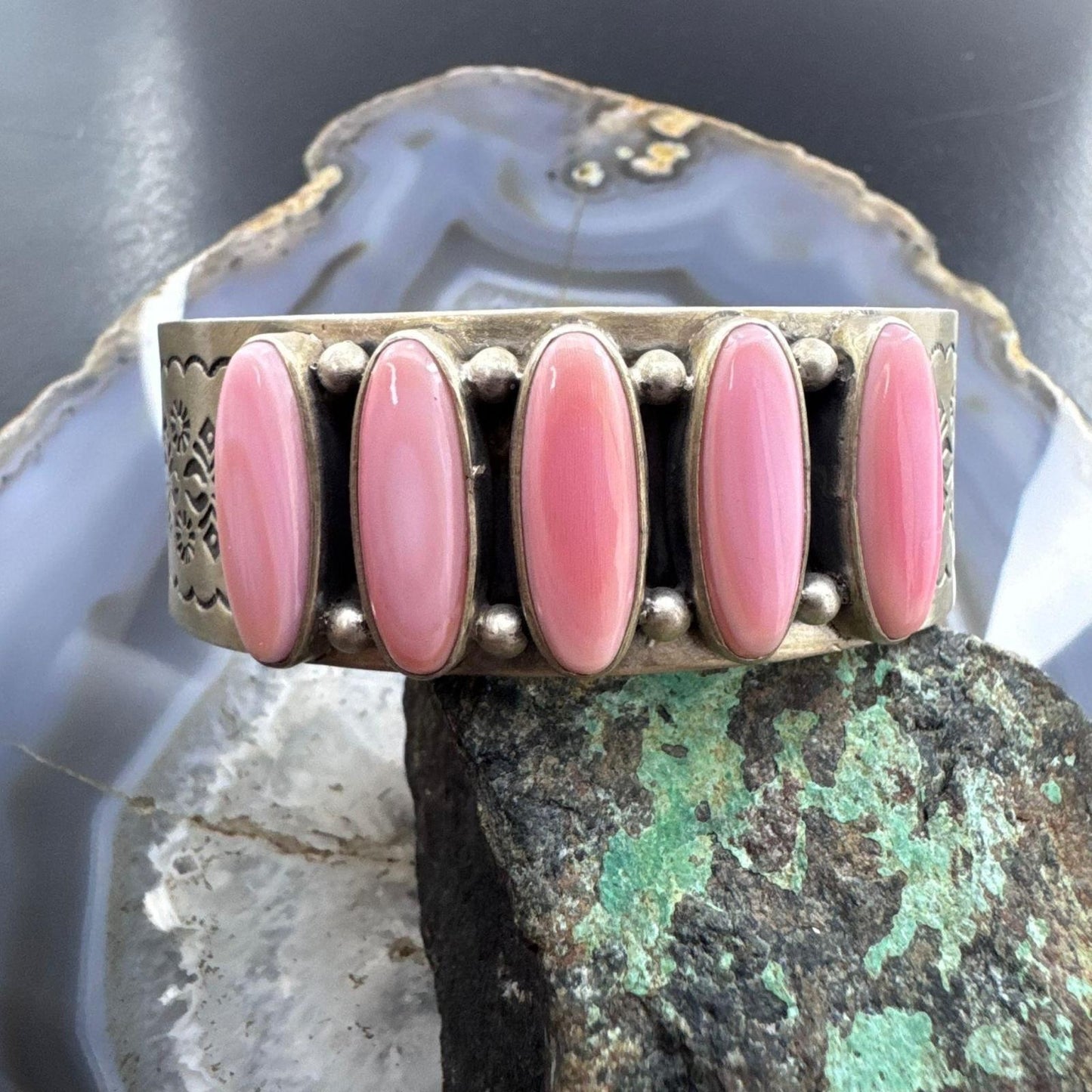 Native Americn Sterling Silver Elongated Pink Conch Single Row Bracelet For Women