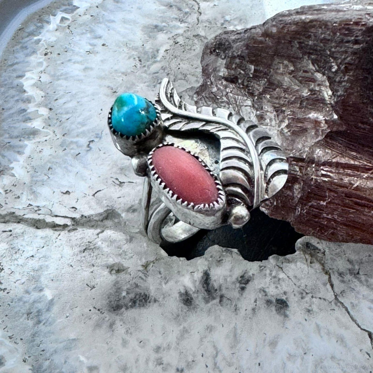 Vintage Signed Native American Silver Coral & Turquoise Leaves Decorated Ring For Women