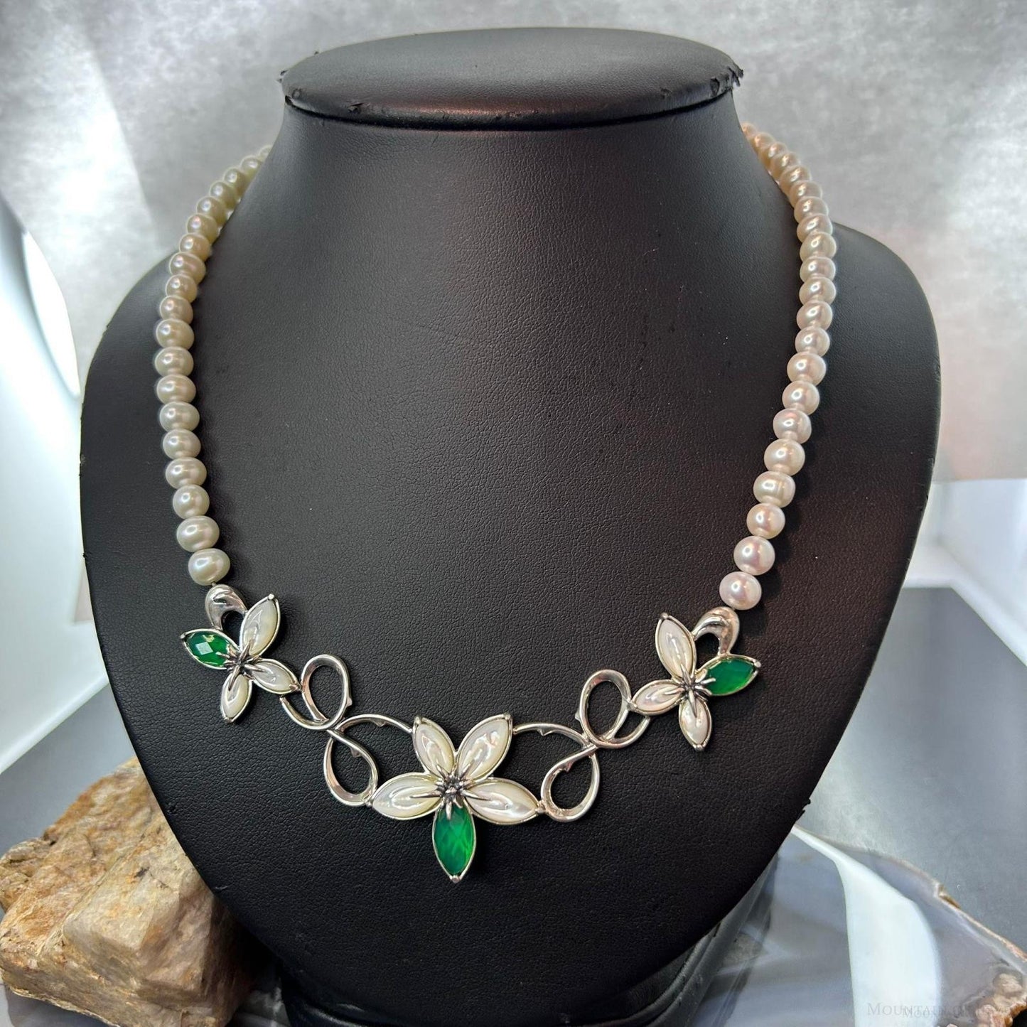 Carolyn Pollack Sterling Silver Freshwater Pearl and Floral 16"-18" Necklace For Women