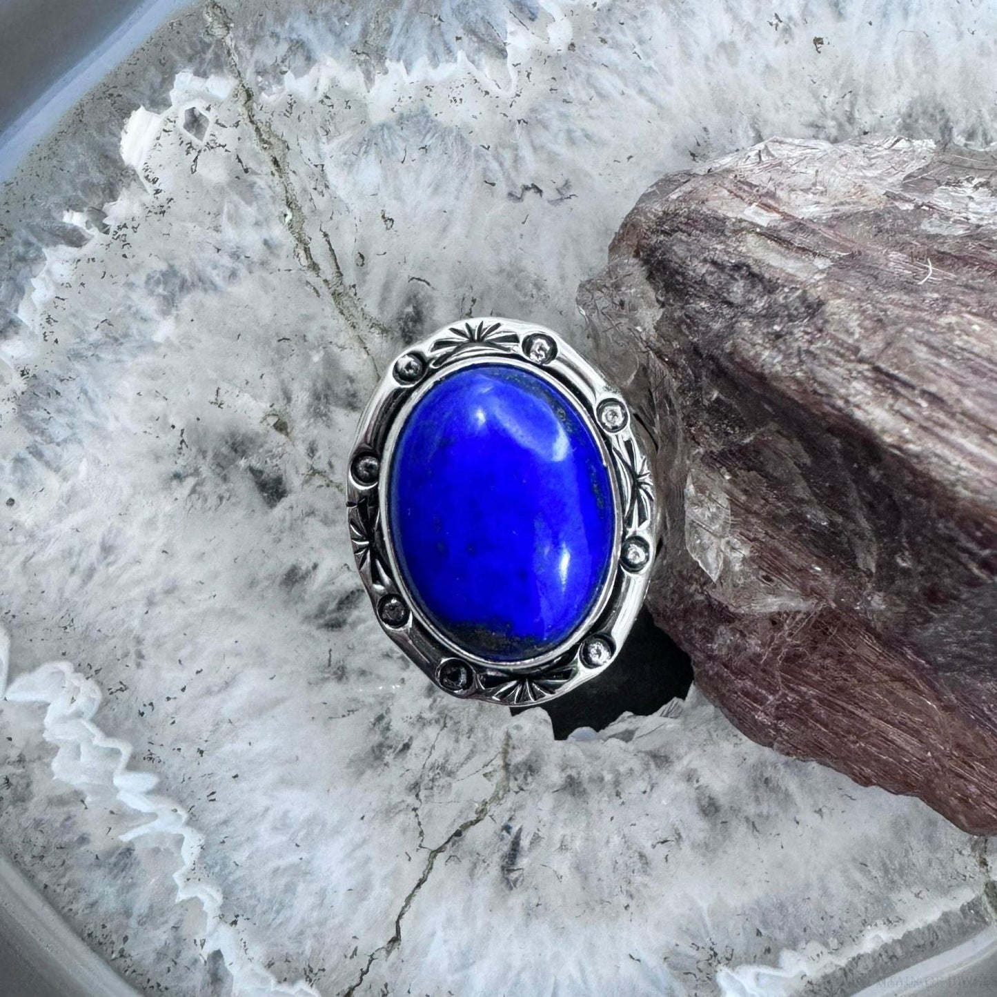 Native American Sterling Silver Oval Lapis Decorated Ring Size 7 For Women