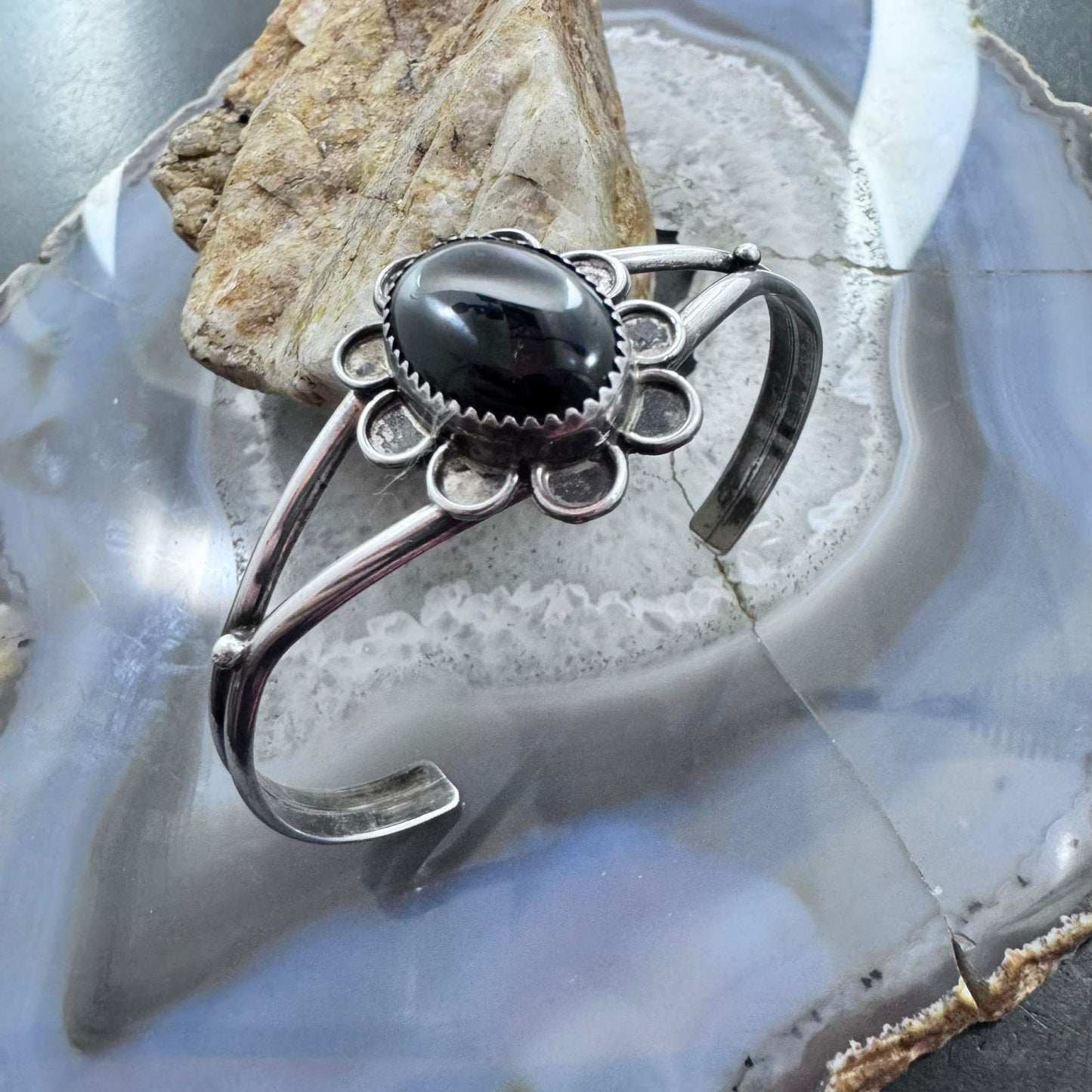 Vintage Signed Native American Sterling Silver Oval Onyx Decorated Bracelet For Women