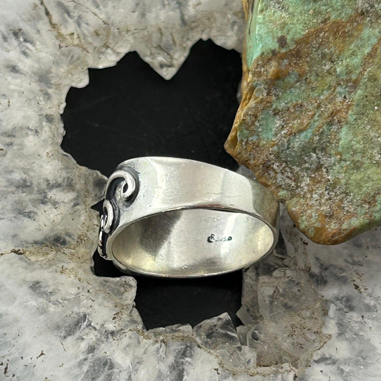 Carolyn Pollack Sterling Silver Oval Mother of Pearl Decorated Ring For Women