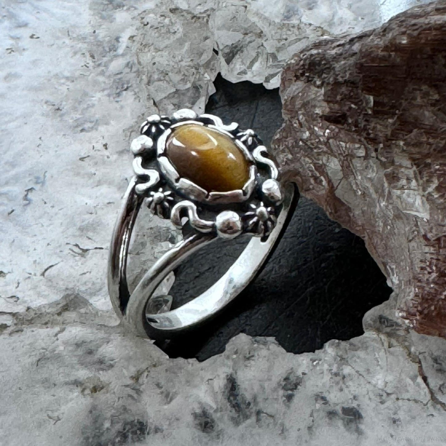 Carolyn Pollack Sterling Silver Oval Tiger's Eye Decorated Split Shank Ring For Women