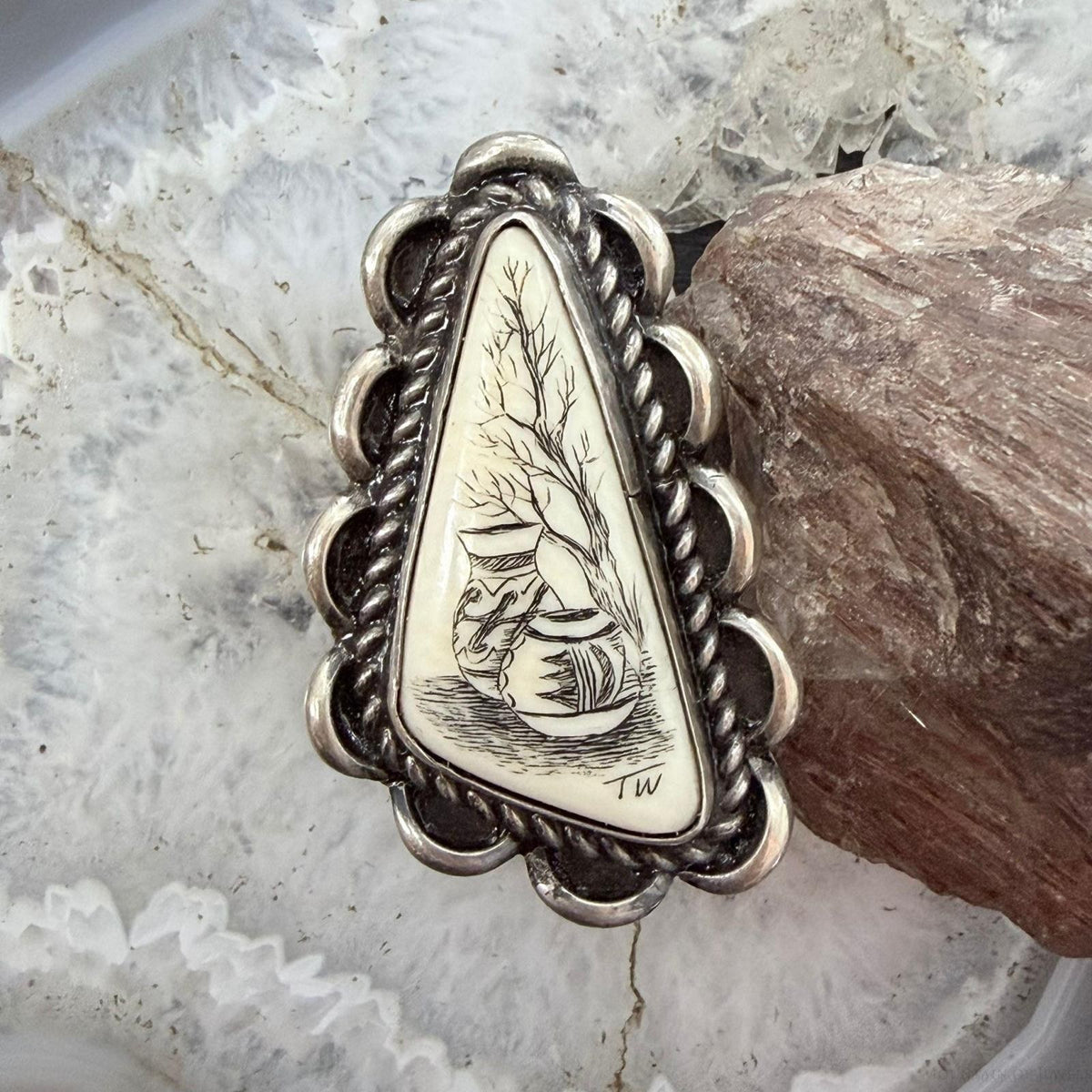Vintage Native American Sterling Scrimshaw Style On Gemstone Ring Size 8 For Women