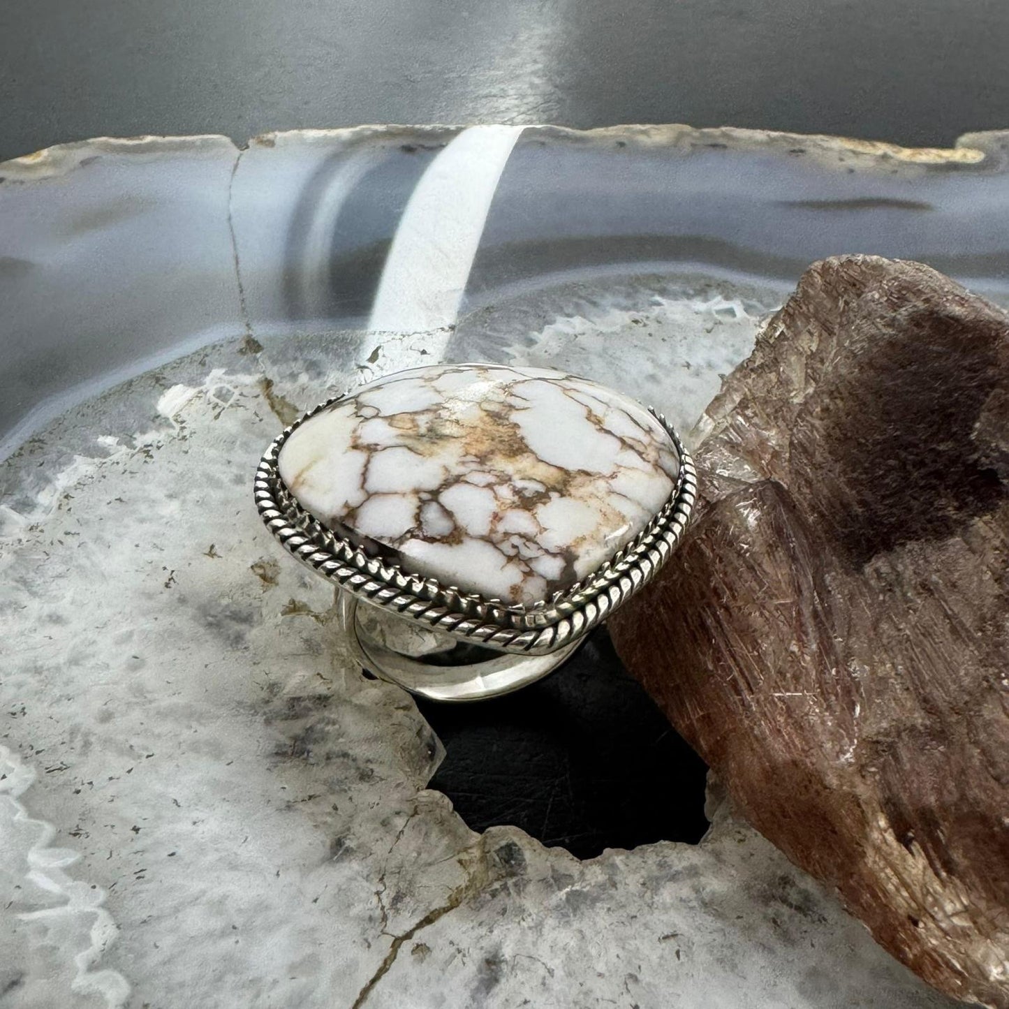 Sterling Silver Southwestern Style Wild Horse Heart Shape Ring Size 6 For Women