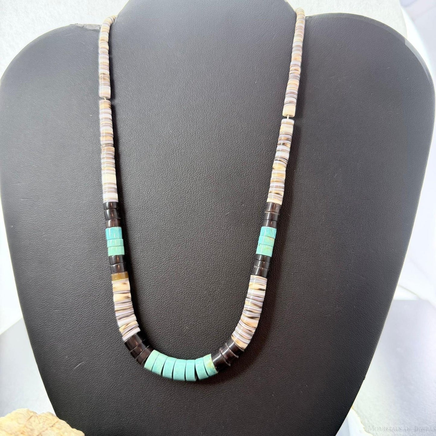 Vintage Native American Heishi and Turquoise & Onyx Beads 16" Necklace For Women