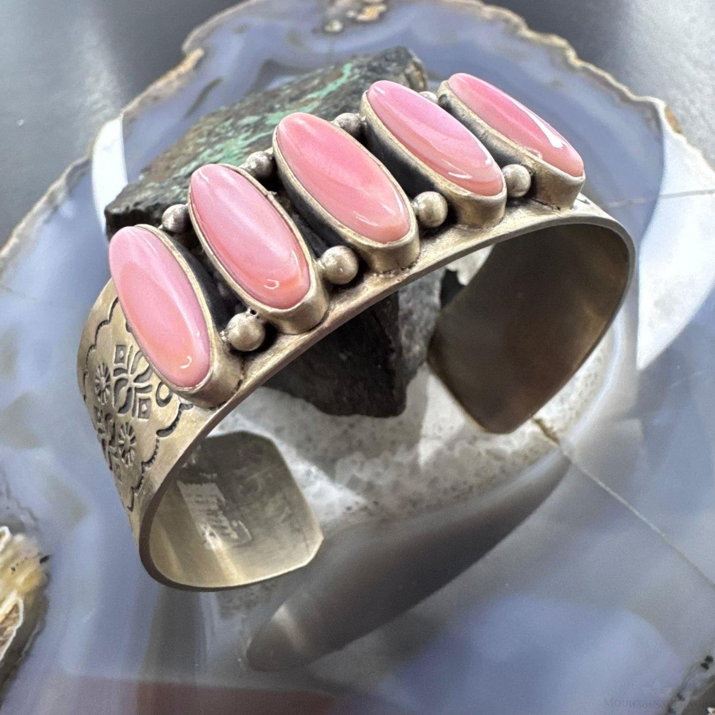 Native Americn Sterling Silver Elongated Pink Conch Single Row Bracelet For Women
