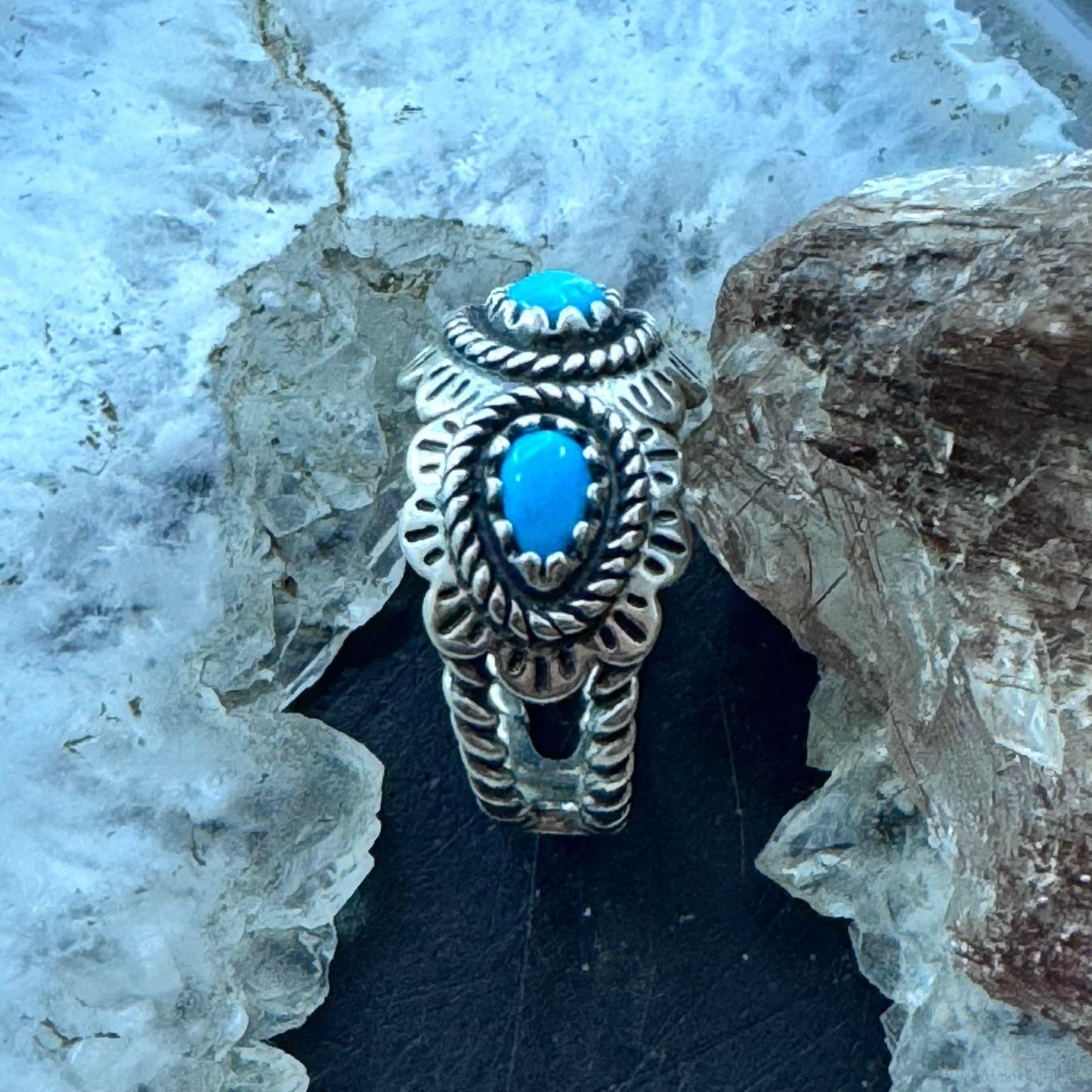 Carolyn Pollack Sterling Silver 3 Sleeping Beauty Turquoise Ring Size 4.25 For Women