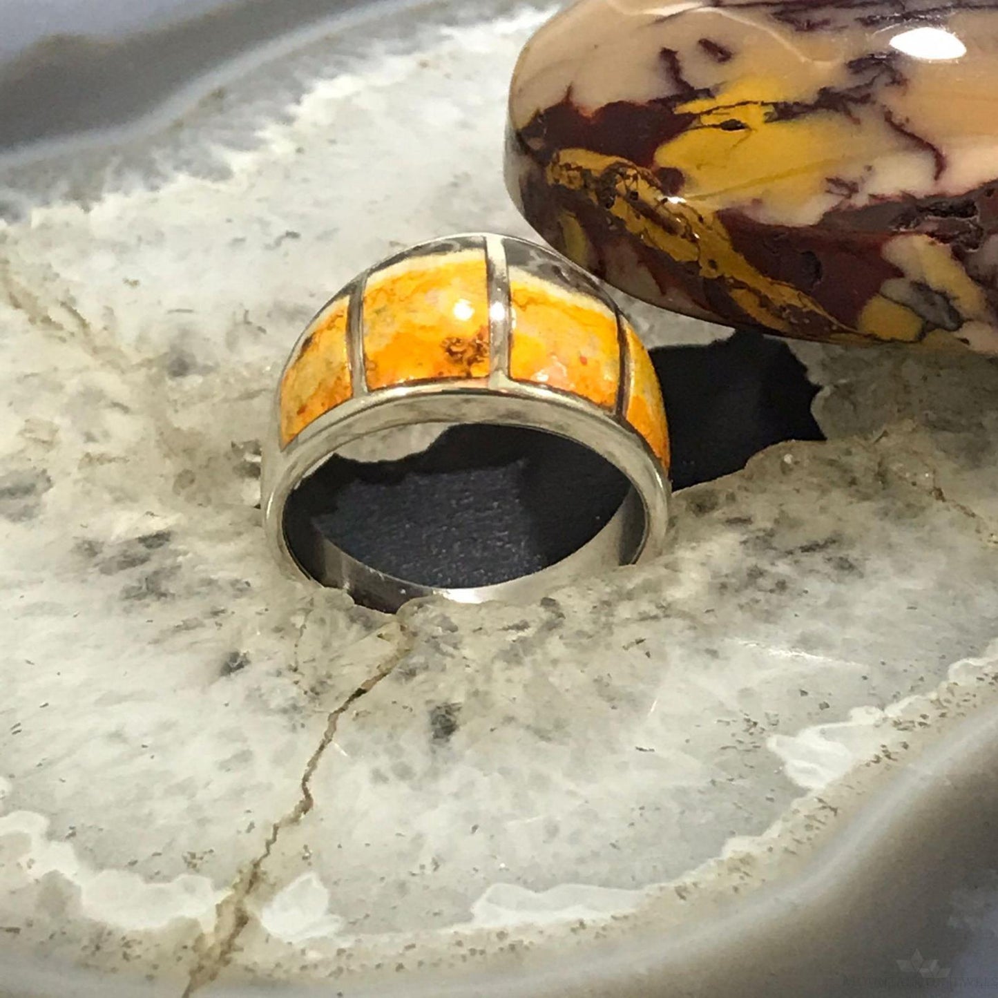 Native American Sterling Silver Graduated Bumblebee Jasper Inlay Band Ring Size 7.75 For Women