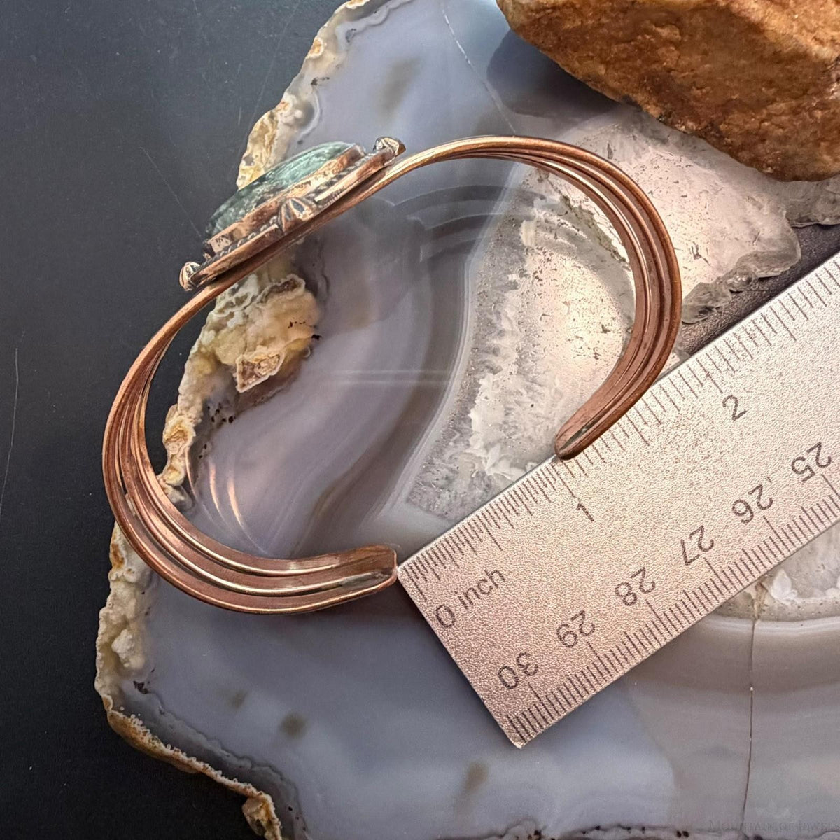 Copper Southwestern Style Oval Serpentine Decorated Bracelet For Women