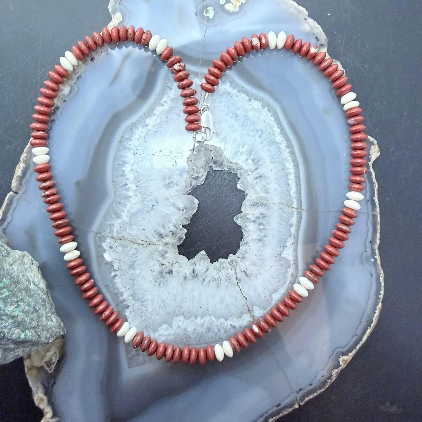 Sterling Silver Southwestern Style Red Jasper &Petrified Wood Beads Saucer 18" Necklace