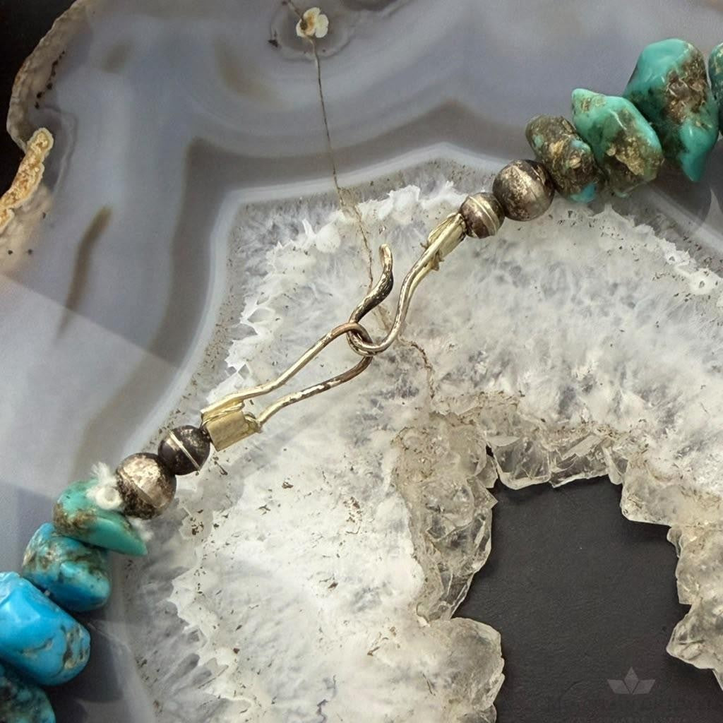 Vintage Native American Silver Rough Graduated kingman Turquoise 18" Necklace For Women