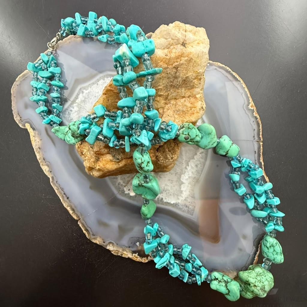 Vintage Native American Rough & Chunky Turquoise & Beads 22" Necklace For Women
