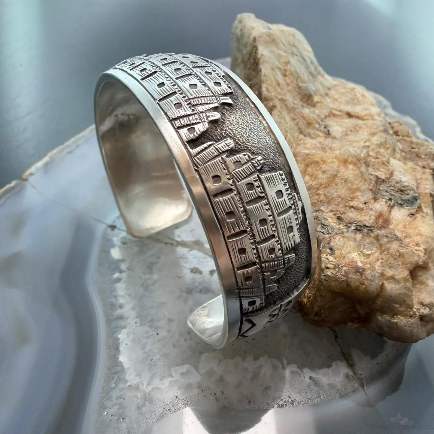 Alex Becenti Native American Sterling Silver Taos Pueblo Storyteller Unisex Cuff