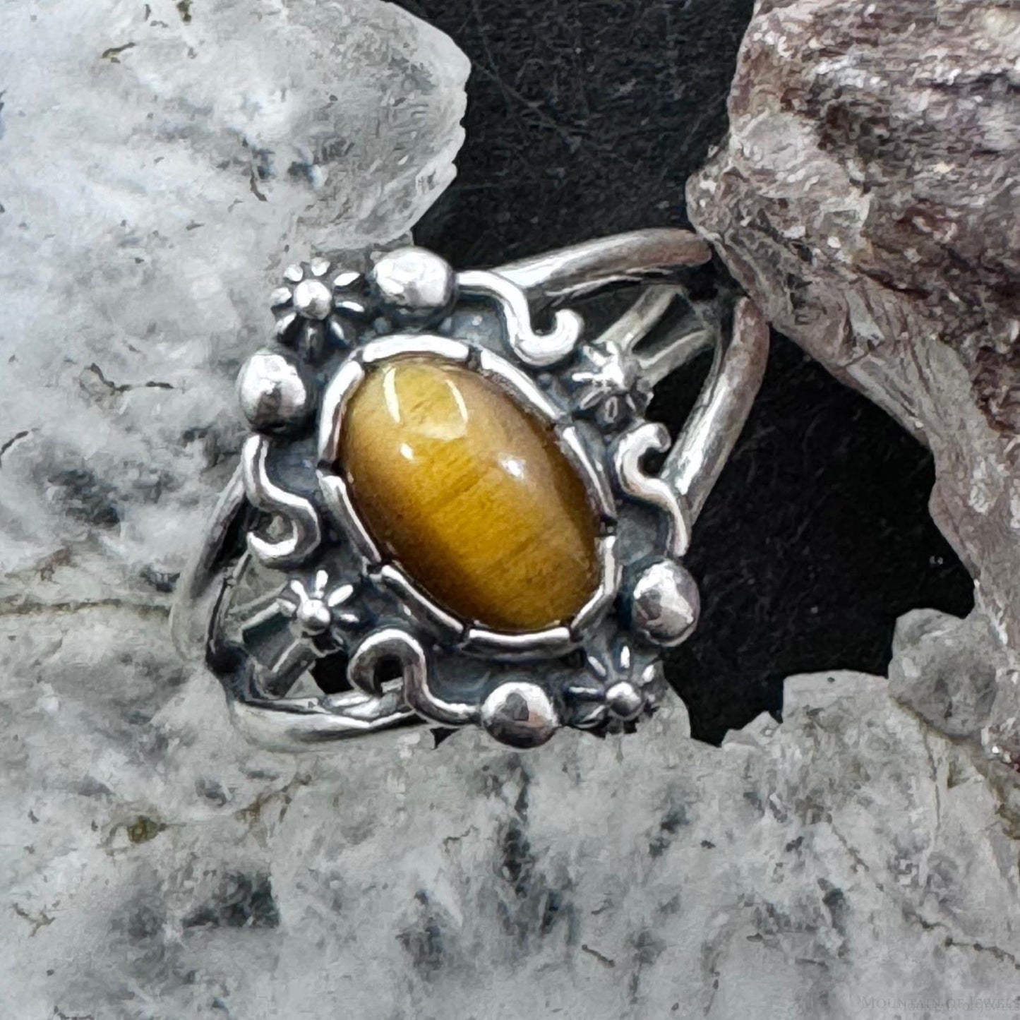 Carolyn Pollack Sterling Silver Oval Tiger's Eye Decorated Split Shank Ring For Women