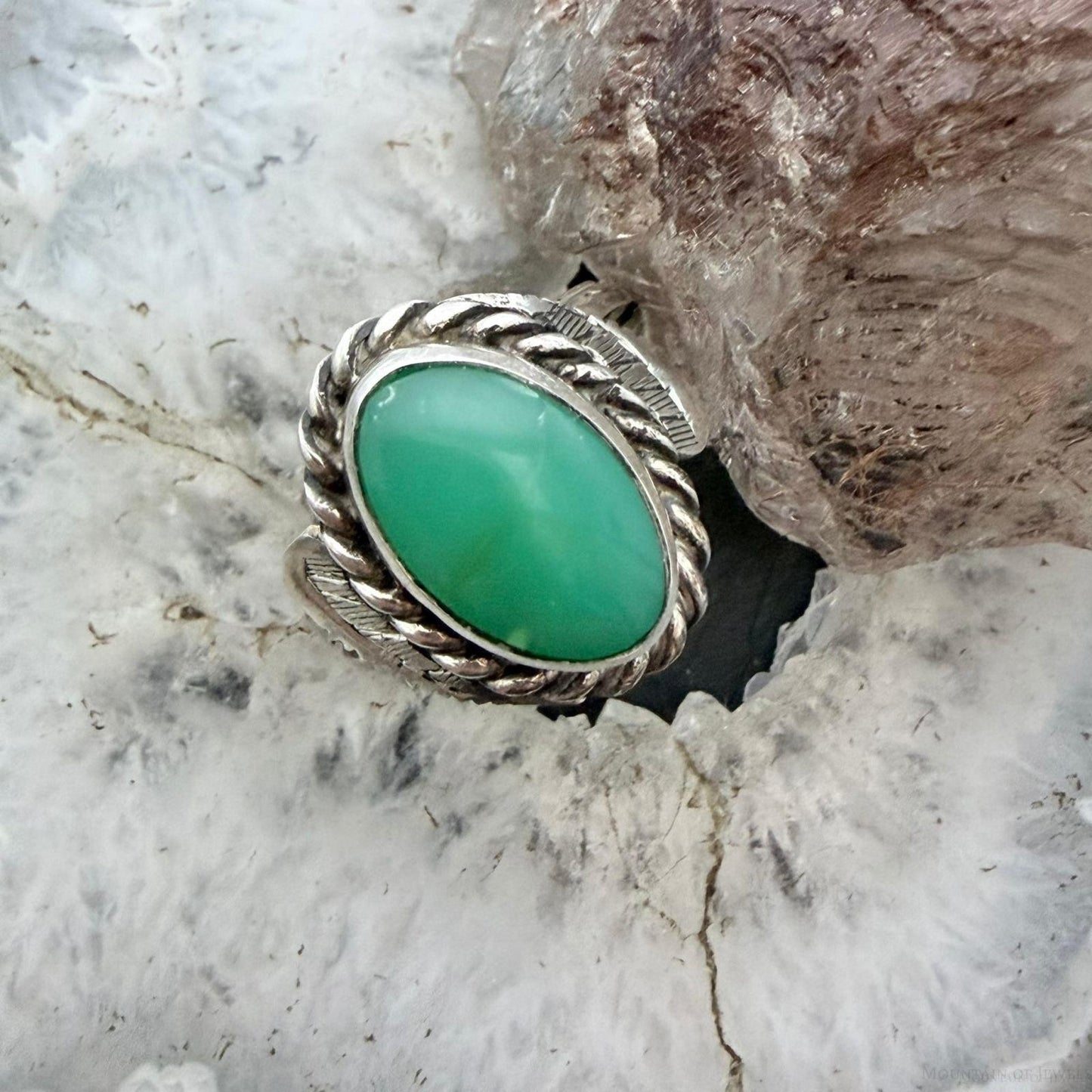 Sterling Silver Southwestern Style Oval Green Chalcedony Decorated Ring Size 8.5 For Women